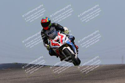 media/May-22-2023-Fastrack Riders (Mon) [[ae7626d9d8]]/Level 2/1230pm (Outside Grapevine)/